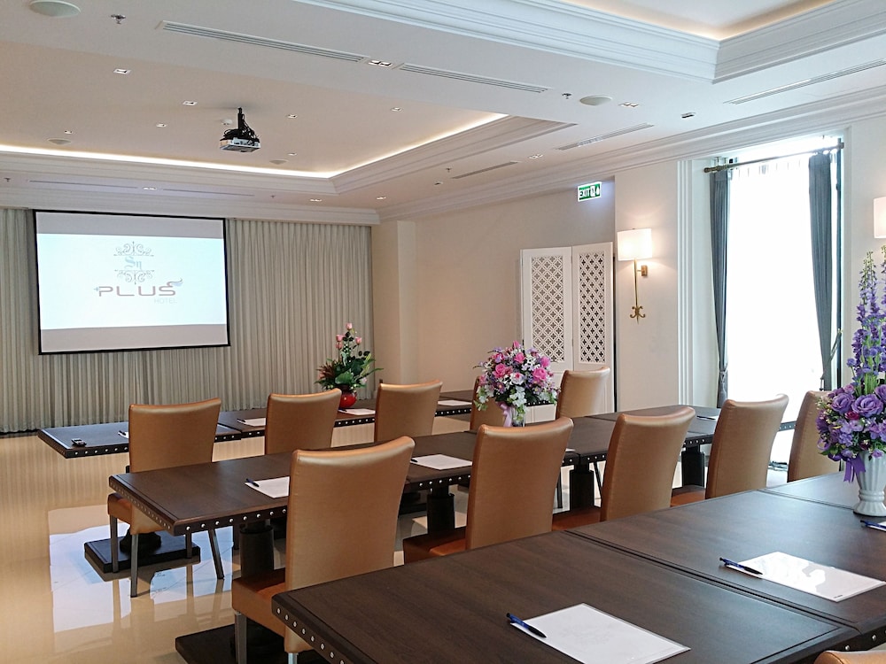SN PLUS HOTEL 33/44