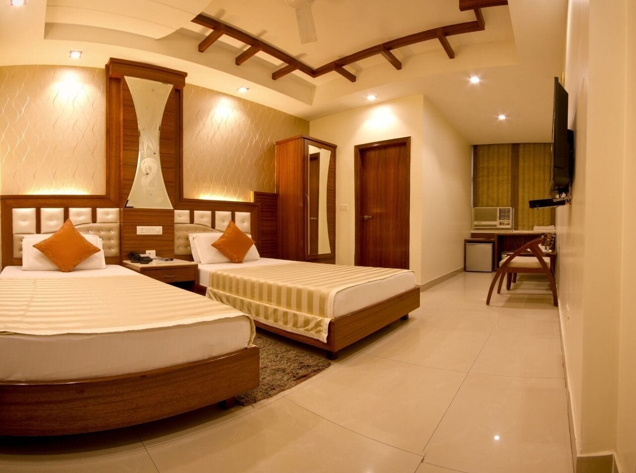 Deluxe, King Bed, Aster Inn Hotel 9/10