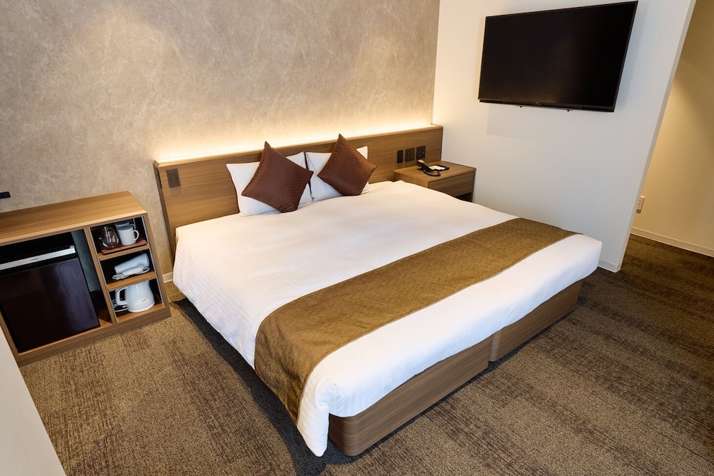 DELUXE, DOUBLE BED