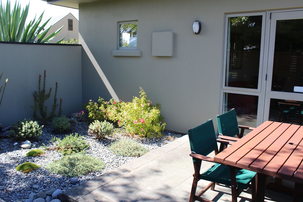 Vintners Retreat 28/50