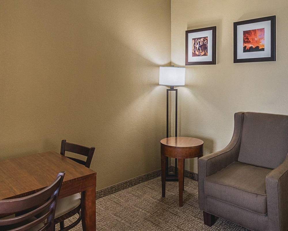 Comfort Inn Midland South I-20, TX 20/40