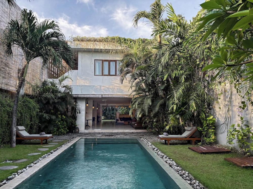 Chocolat Villas Seminyak 26/37