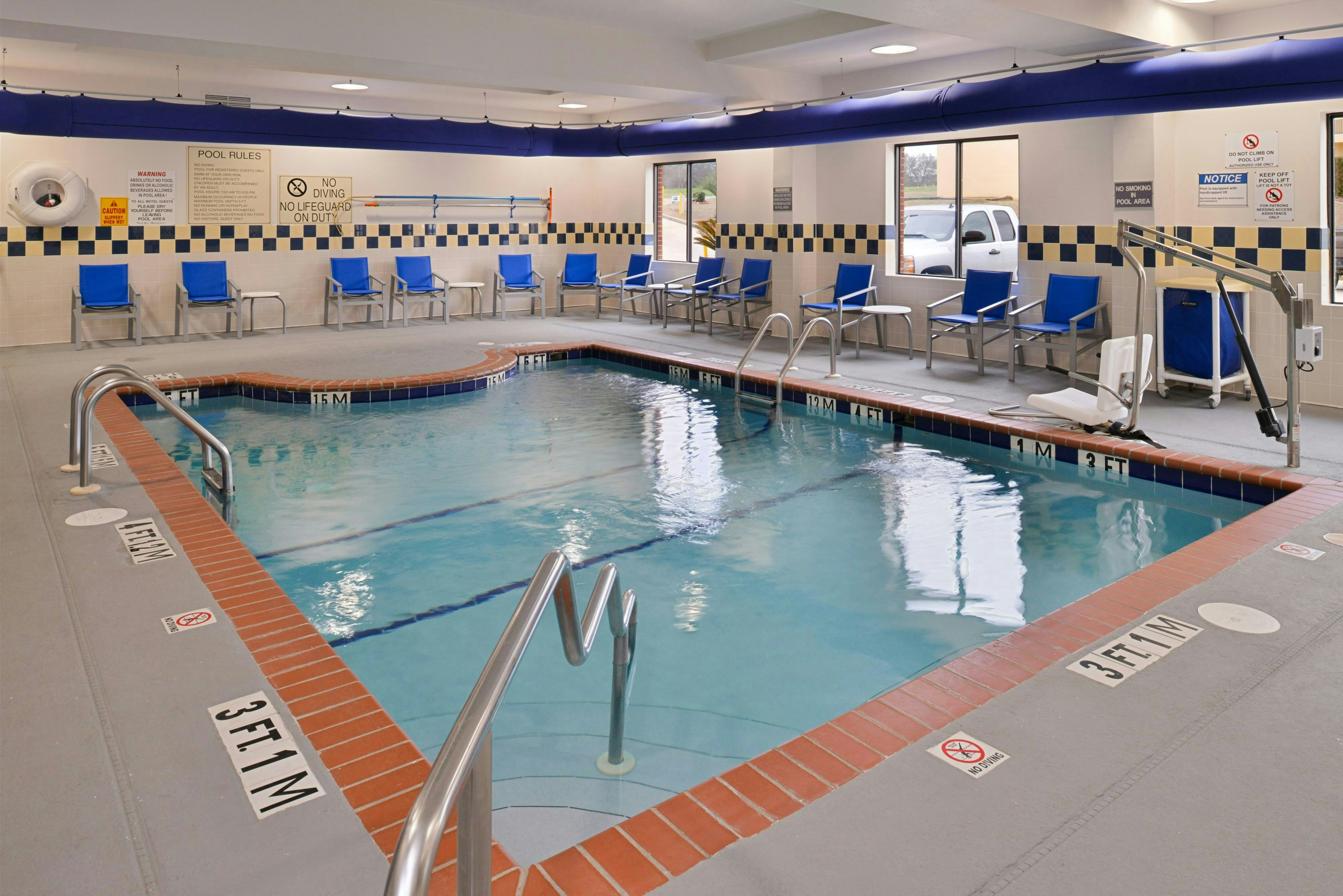 Holiday Inn Express Clanton 39/66