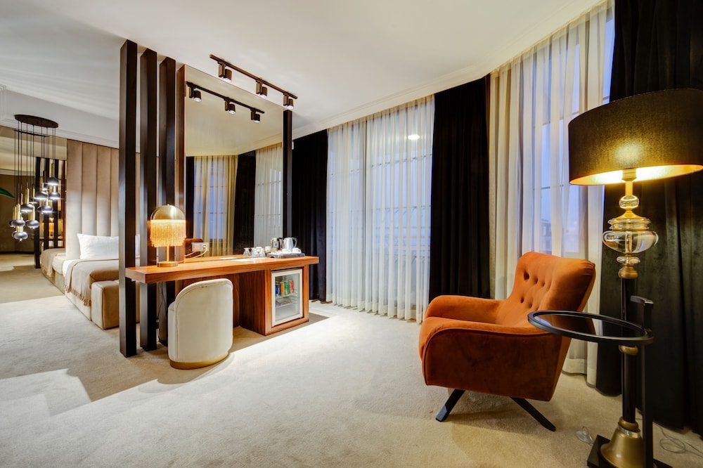 Sahil Marti Hotel 47/72