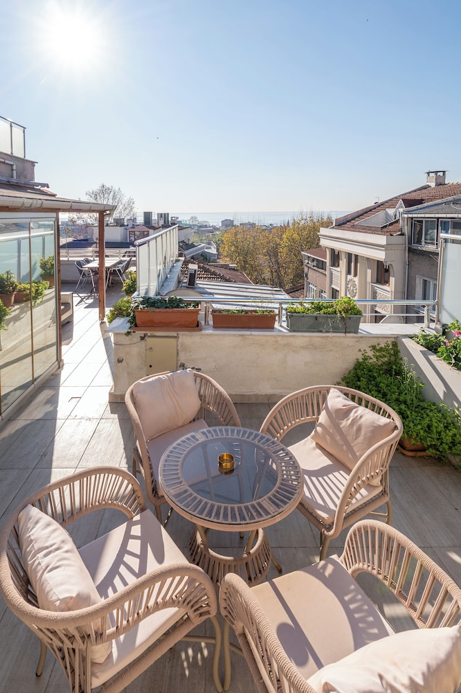Feyza Apartments 35/50