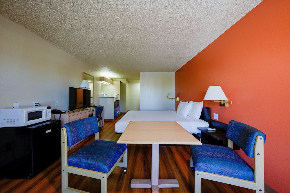 Hermiston Inn & Suites 36/50