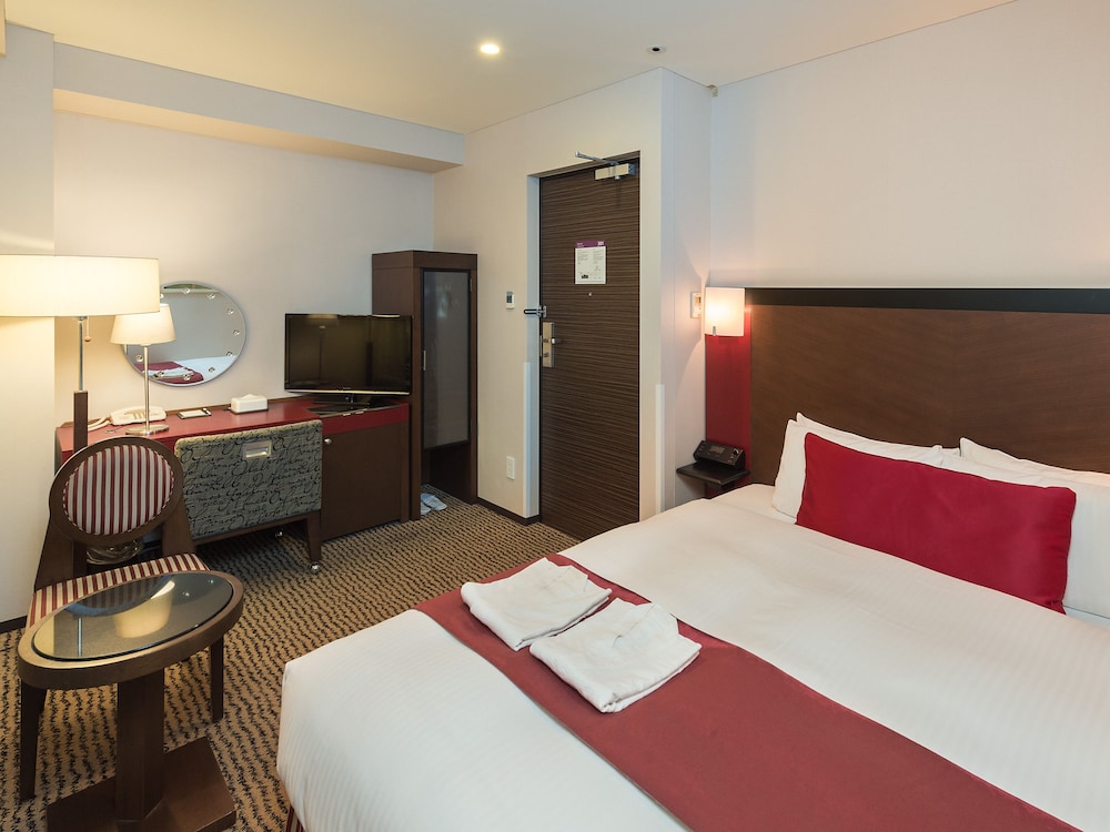 DELUXE, DOUBLE BED