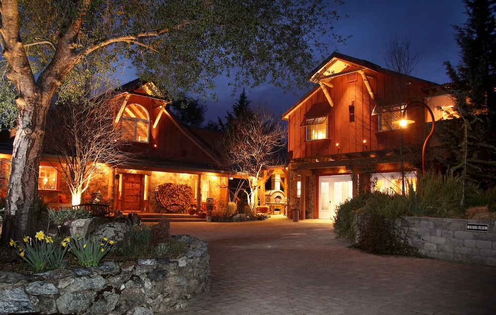 Eden Vale Inn 2/50