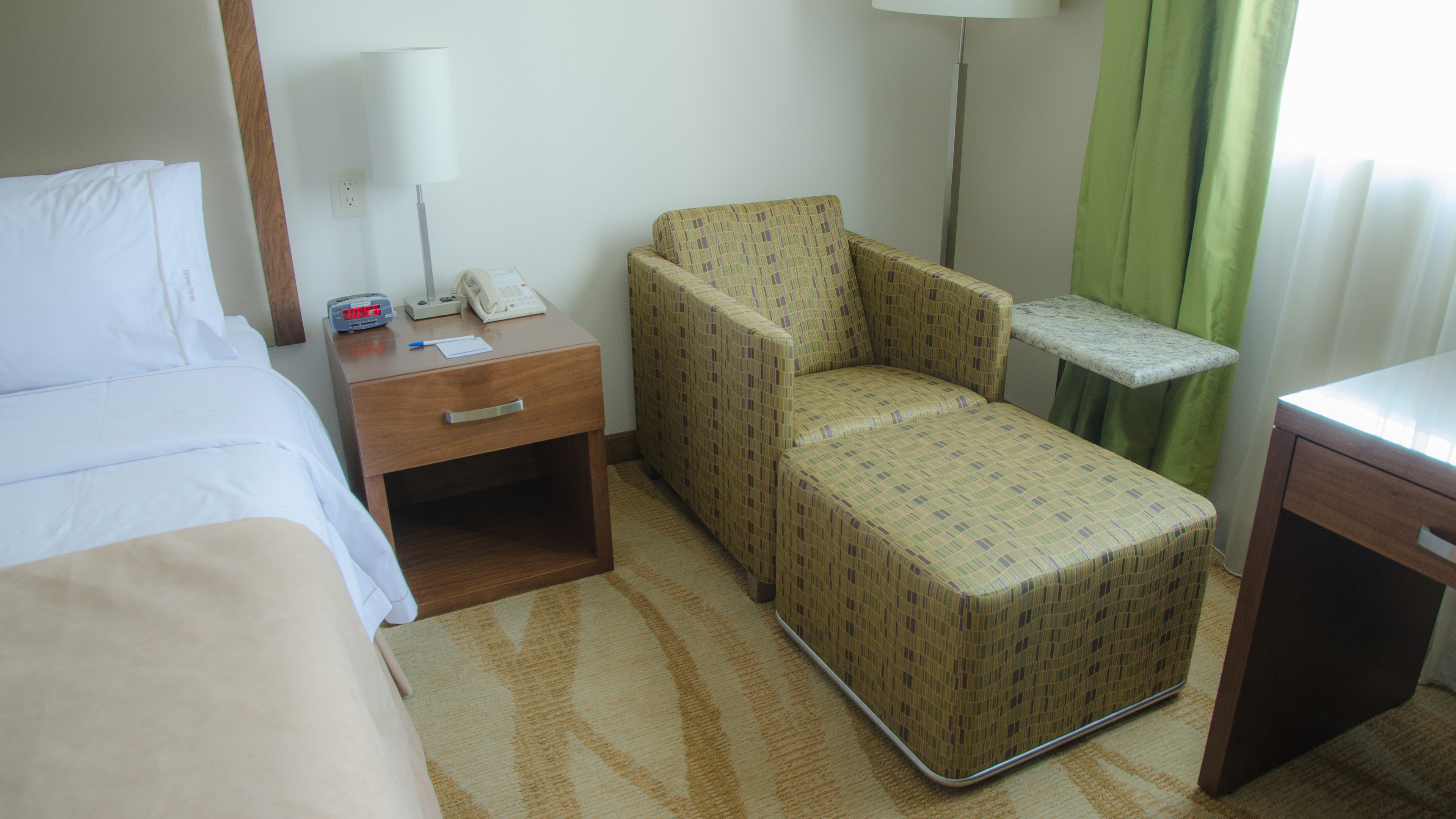Holiday Inn Express and Suites Celaya 28/50