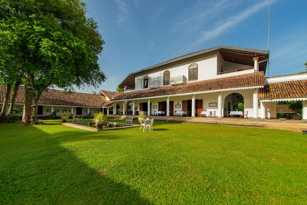 Tamarind Hill 57/66