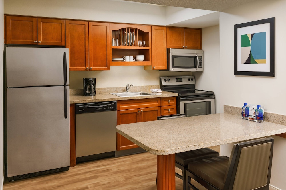 Residence Inn by Marriott Hartford/Windsor 25/30