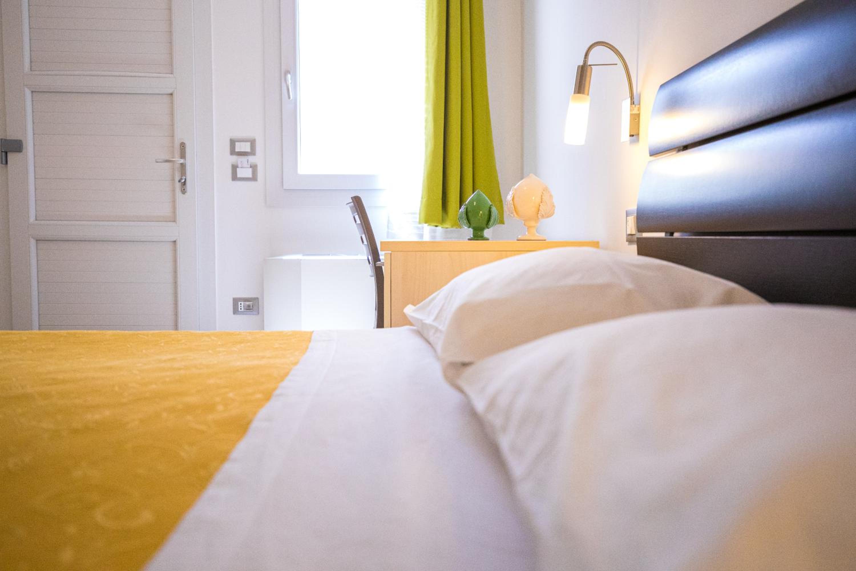 غرفة بسرير مزدوج، Donnosanto Hotel 5/7