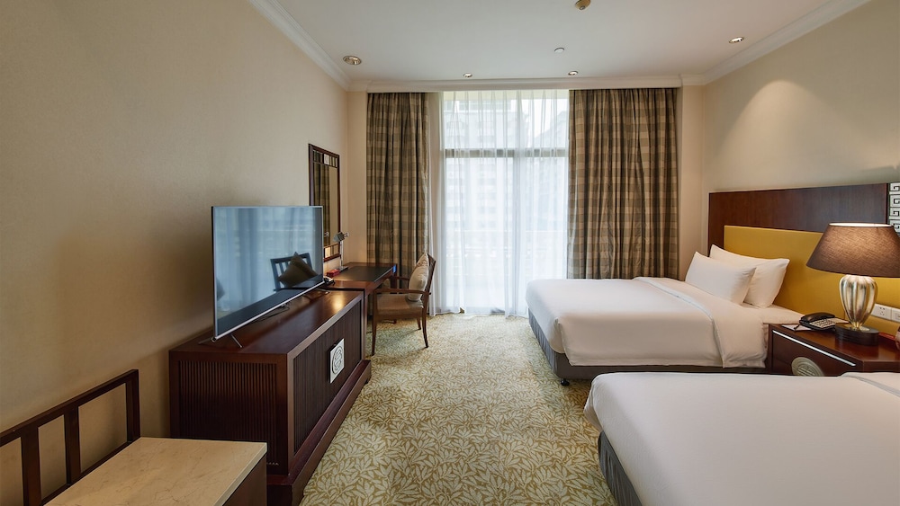 Dong Fang Hotel 29/74