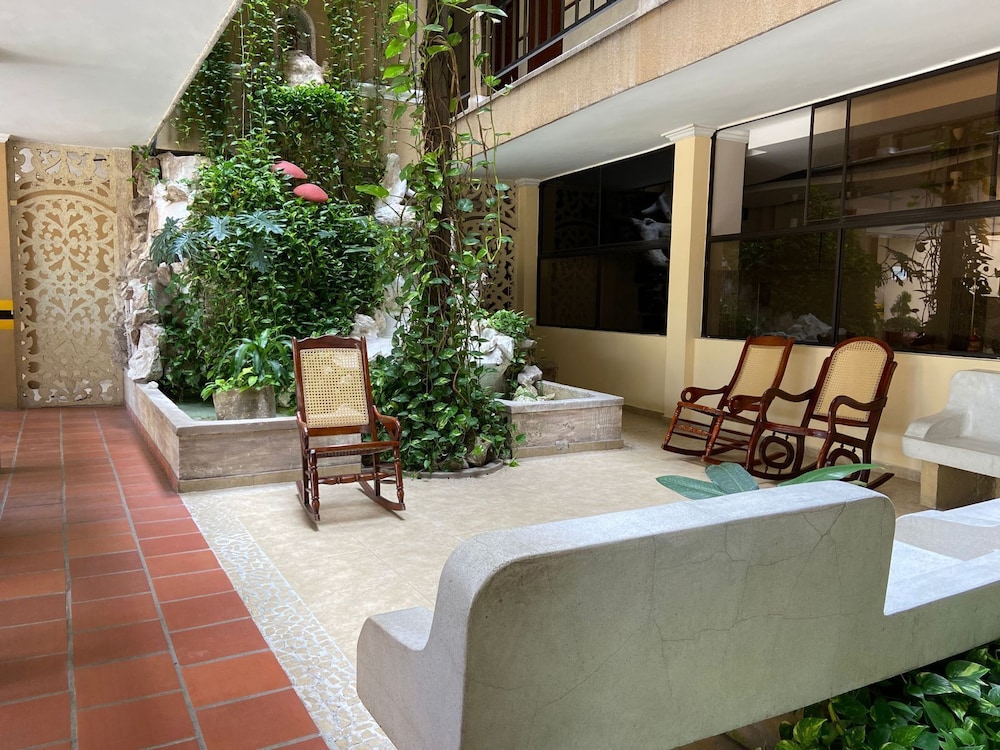 San Francisco Hotel Barranquilla 28/34