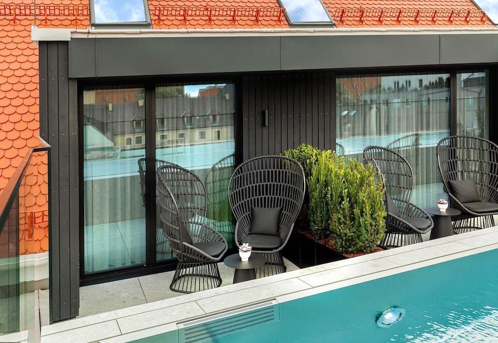 Hotel Maximilian S 39/70