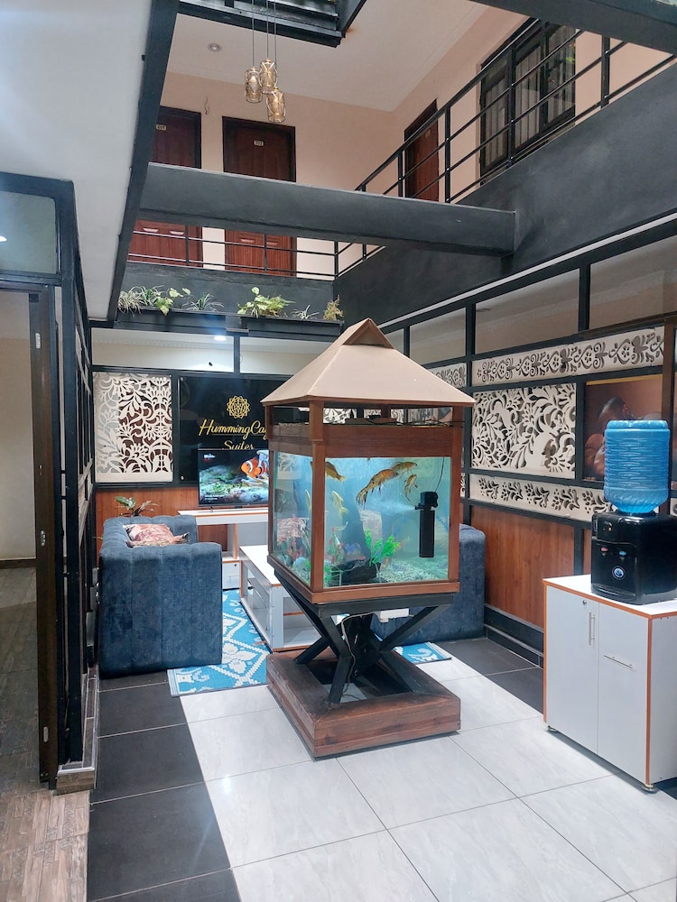 Toque Hotel & Lounge 11/50