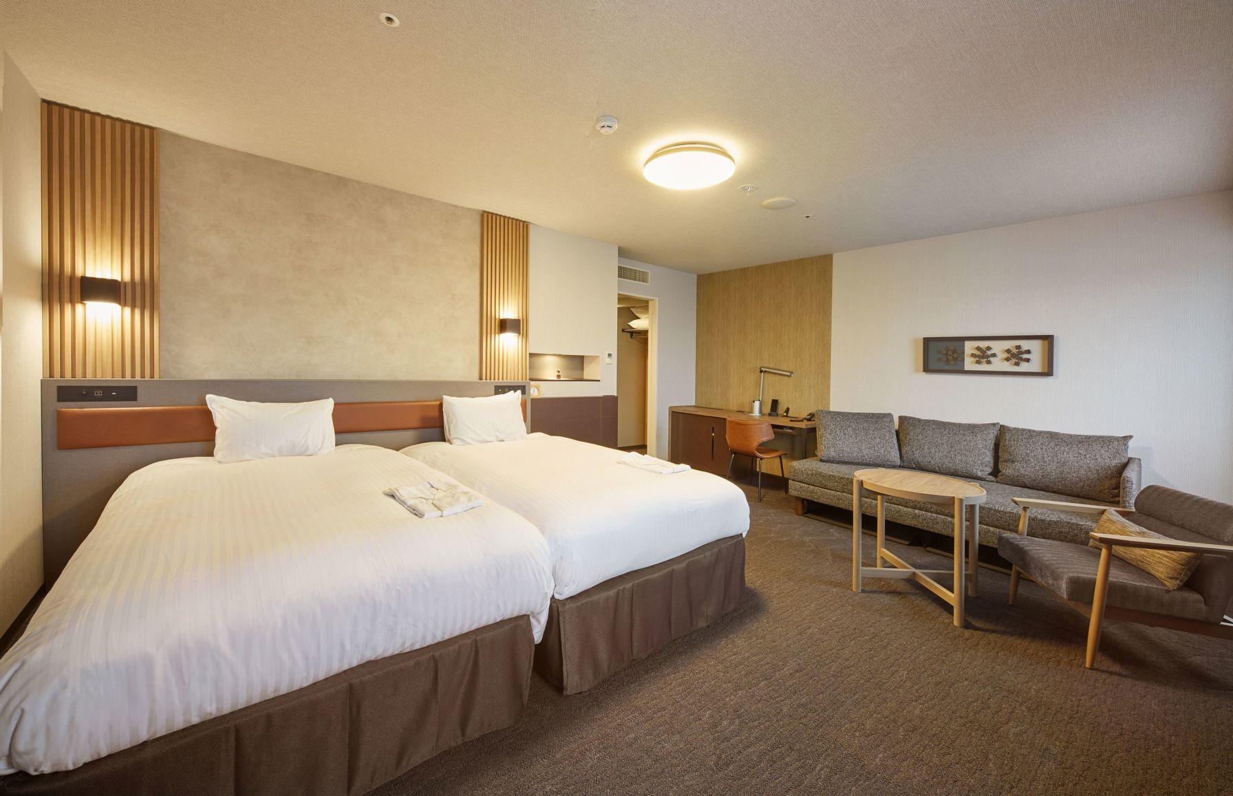 2 BEDROOMS, TWIN BEDS, SMOKING