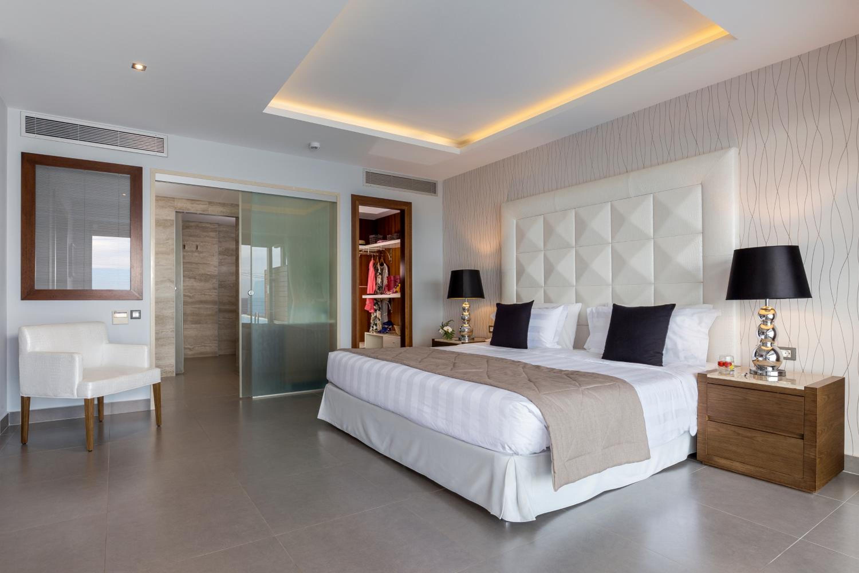 Mediterranean, Suite, Private Pool