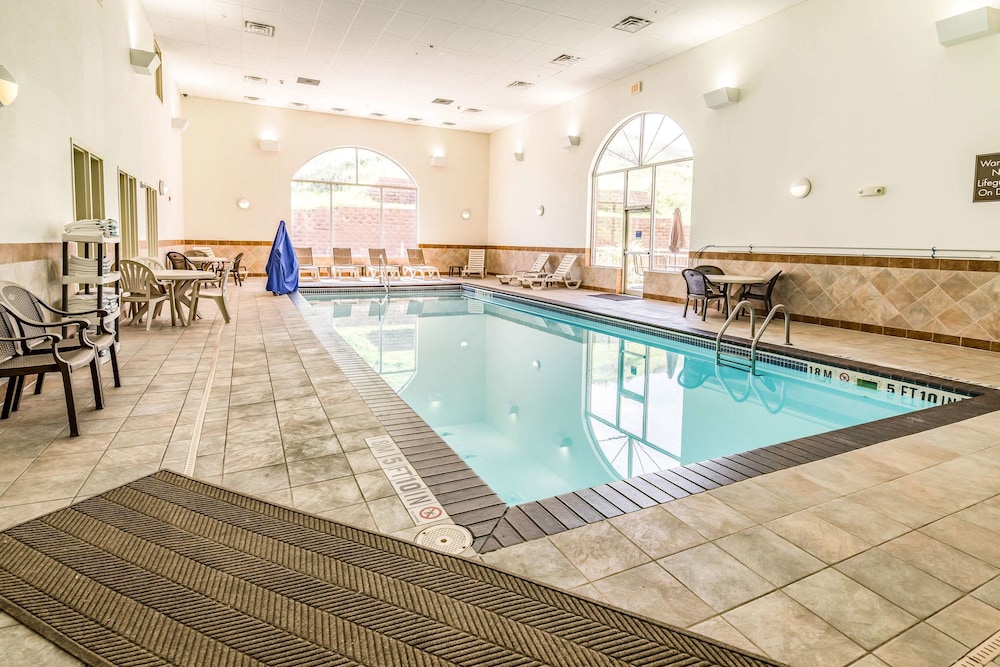 Comfort Inn & Suites Rapid City South - Mt Rushmore Gateway 40/66