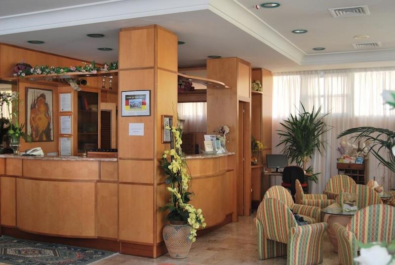 Hotel Acerboli 8/59
