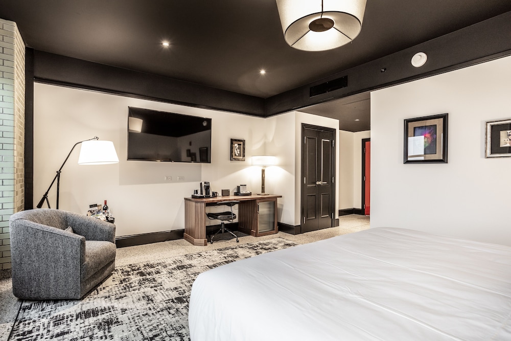 Bottleworks Hotel 15/70