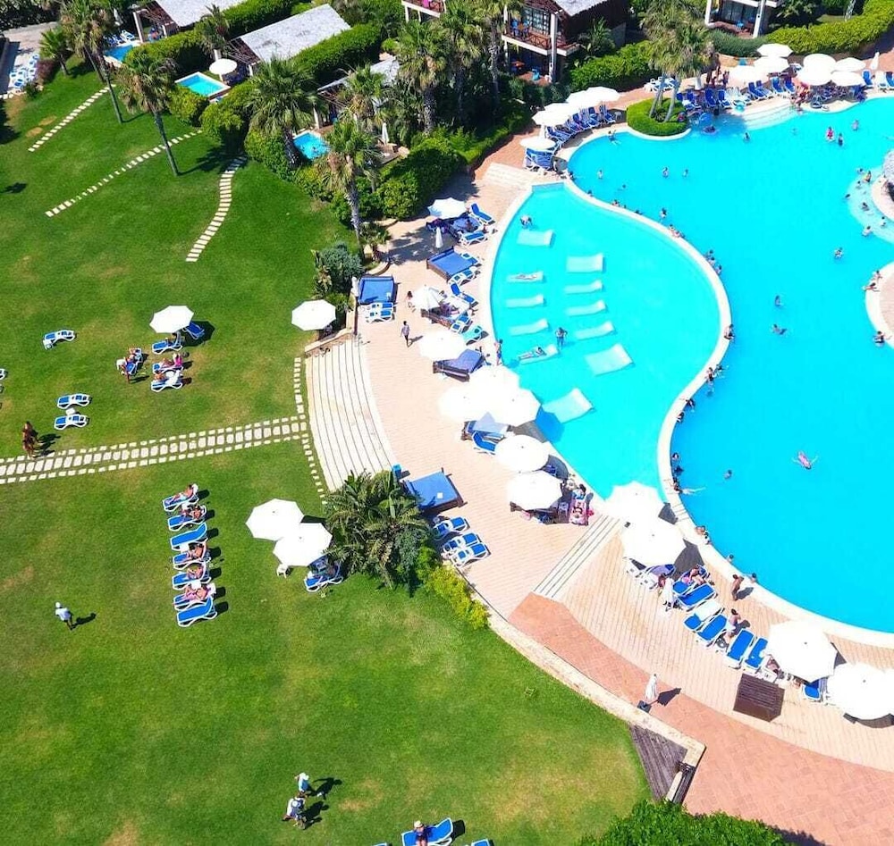 Turquoise Beach Resort Tyre 36/50