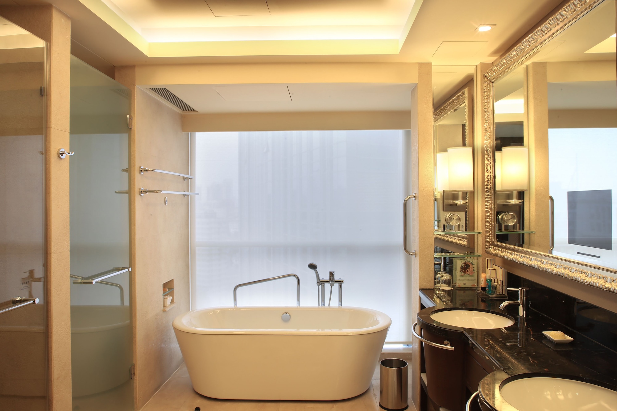 Executive, Suite, King Bed, Valley Wing، Shangri-La Qingdao 2/2