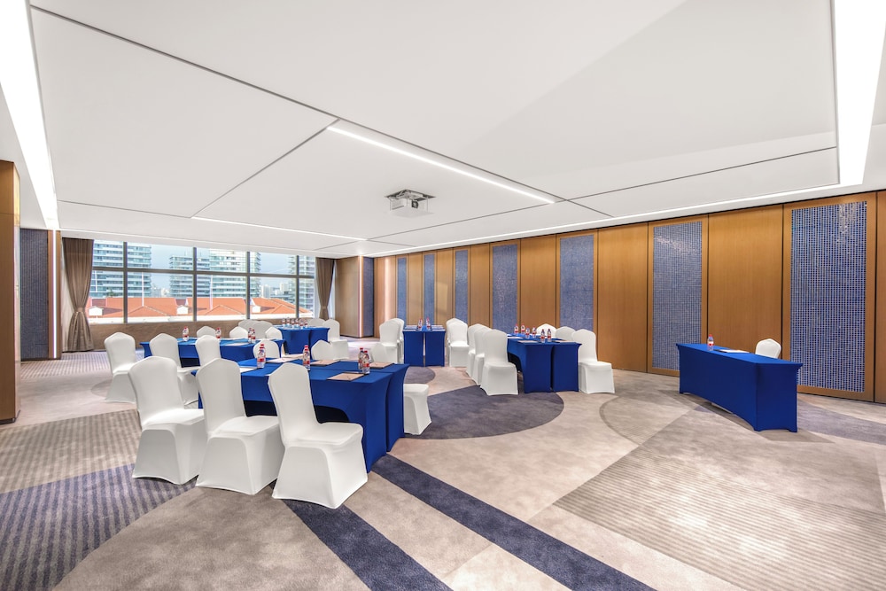 Novotel Shanghai Atlantis 65/68