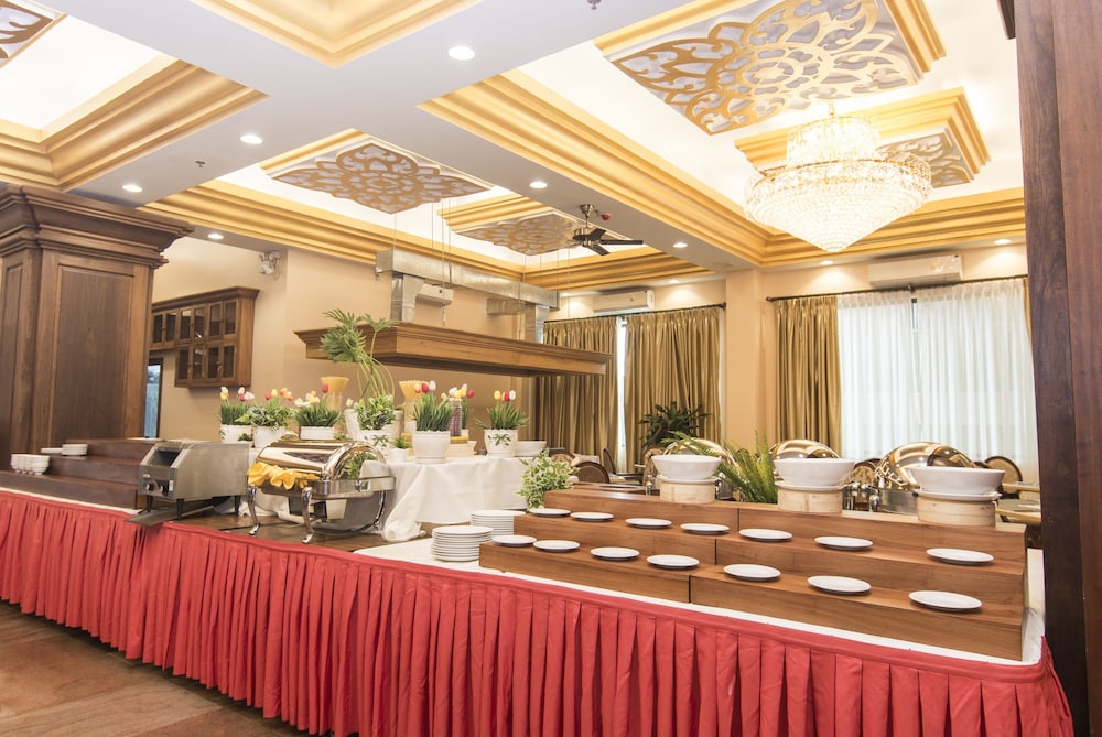 Phnom Penh Era Hotel 13/68