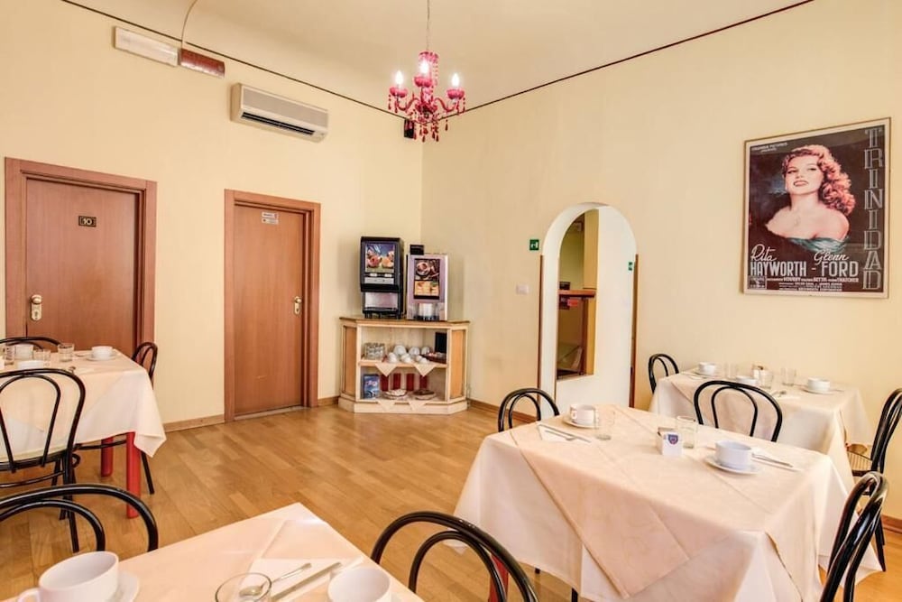 Romagna Hotel 23/32