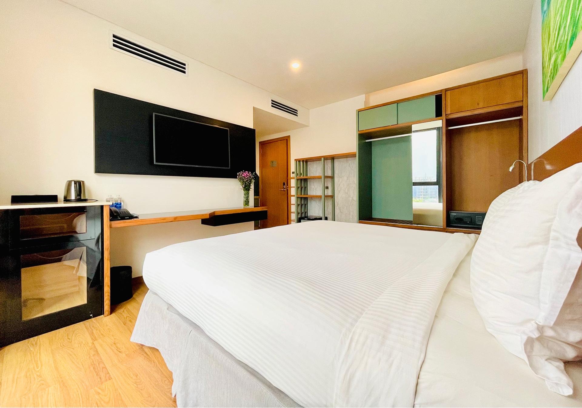 Nam Hotel & Spa 11/70