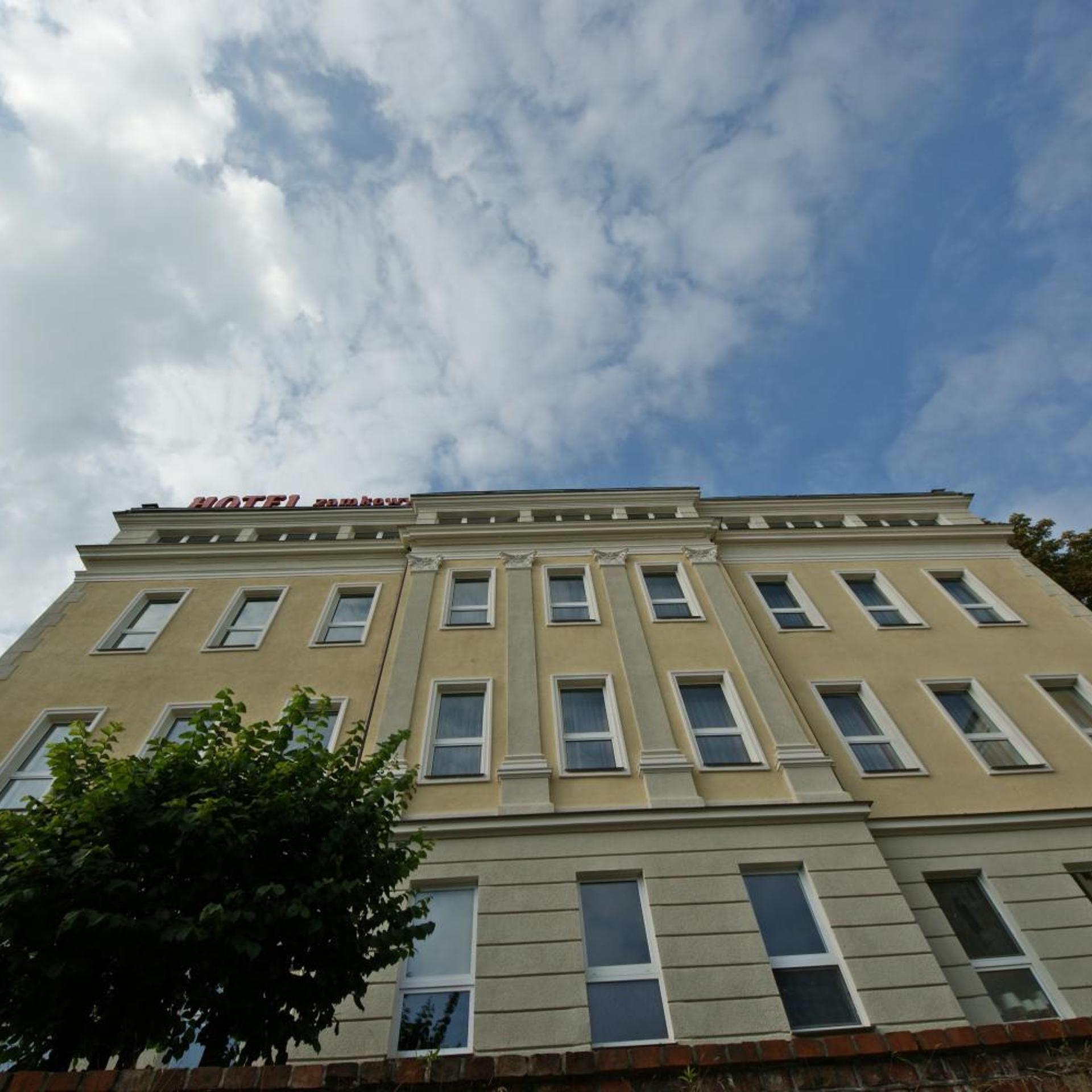 Zamkowy 2/50