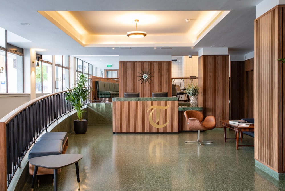 Telegraph Hotel Coventry Hotel 9/68