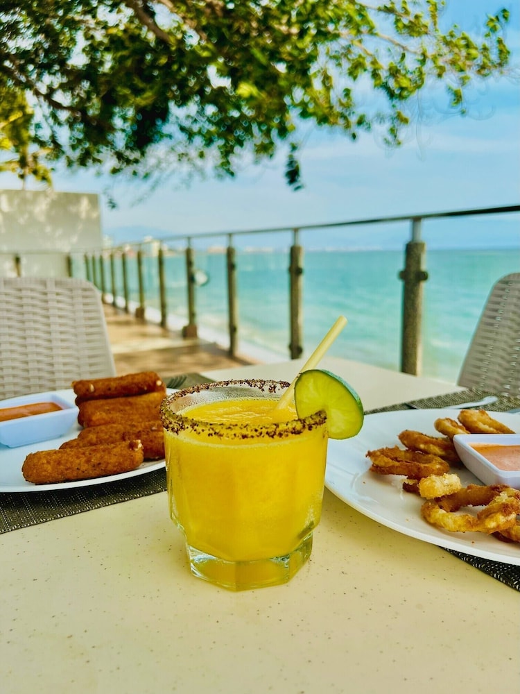 Los Picos Hotel & Suites Bucerias 34/50