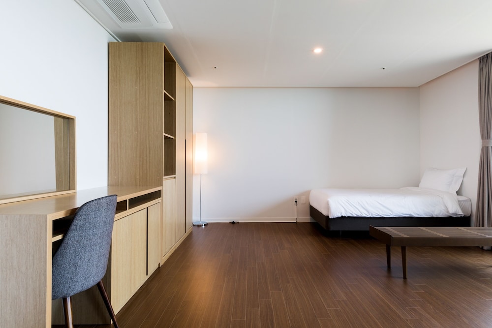 Lemain Hotel 10/32
