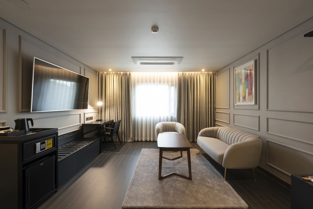 Yeonsan Hound Hotel 33/50
