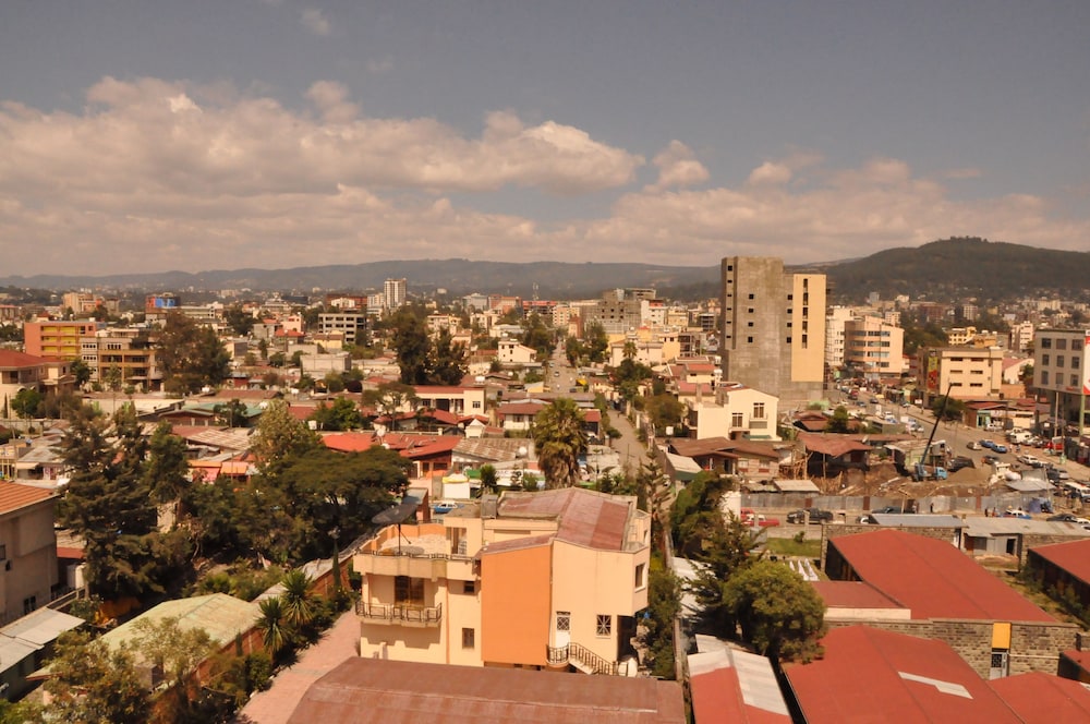 Addissinia Hotel 48/51