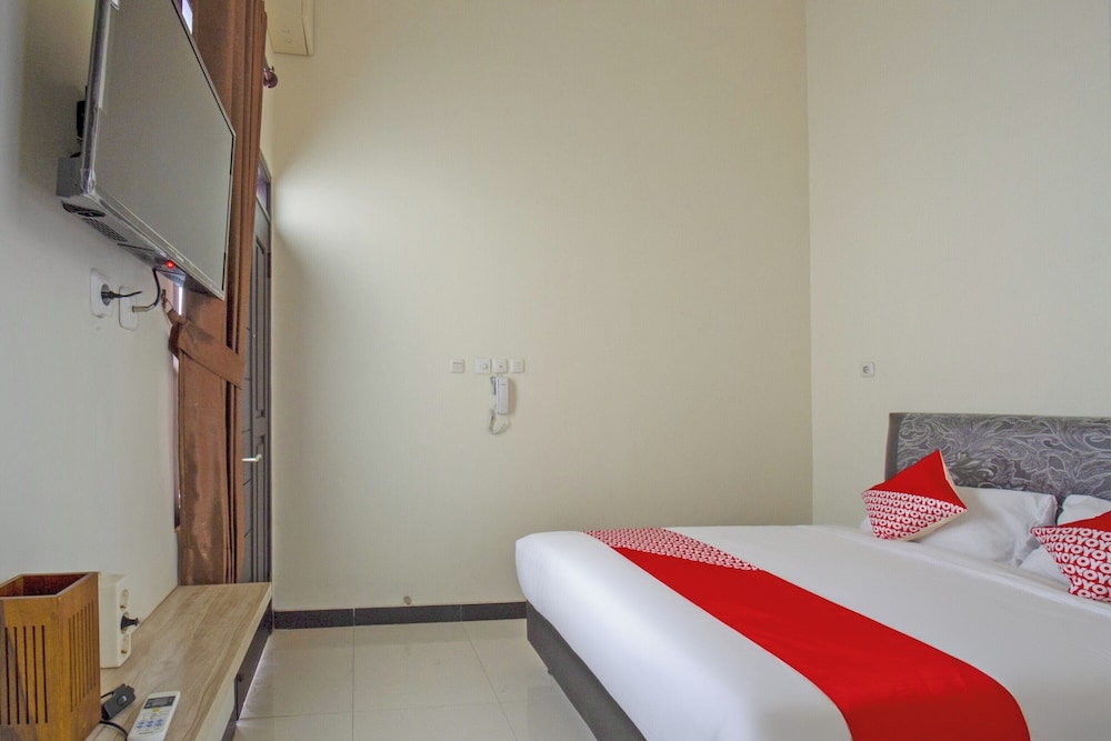 DELUXE, DOUBLE BED