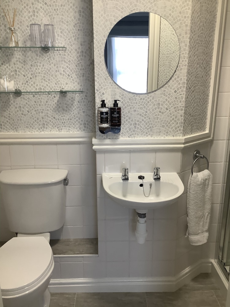 Brunswick Bed & Breakfast 49/50