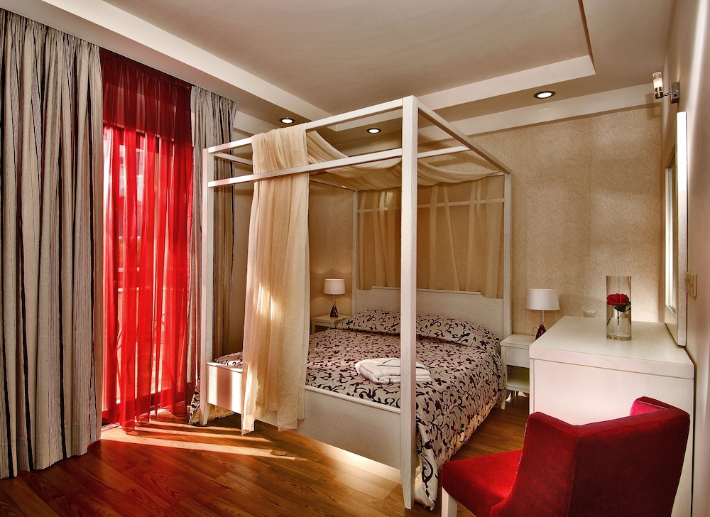 Eva Mare Apartments 23/75