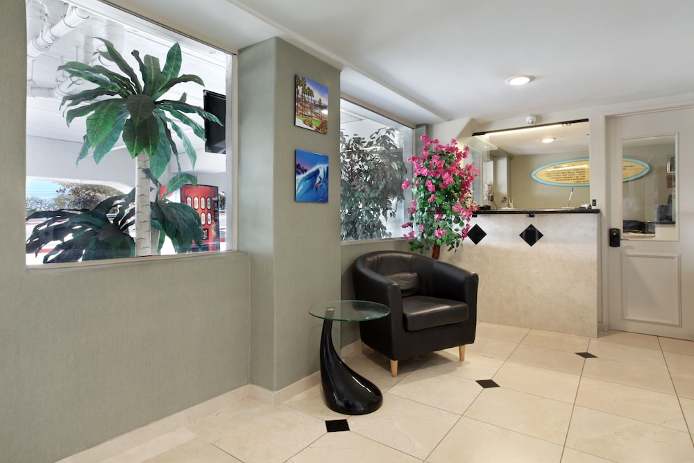 Travelodge by Wyndham San Clemente Beach 5/50