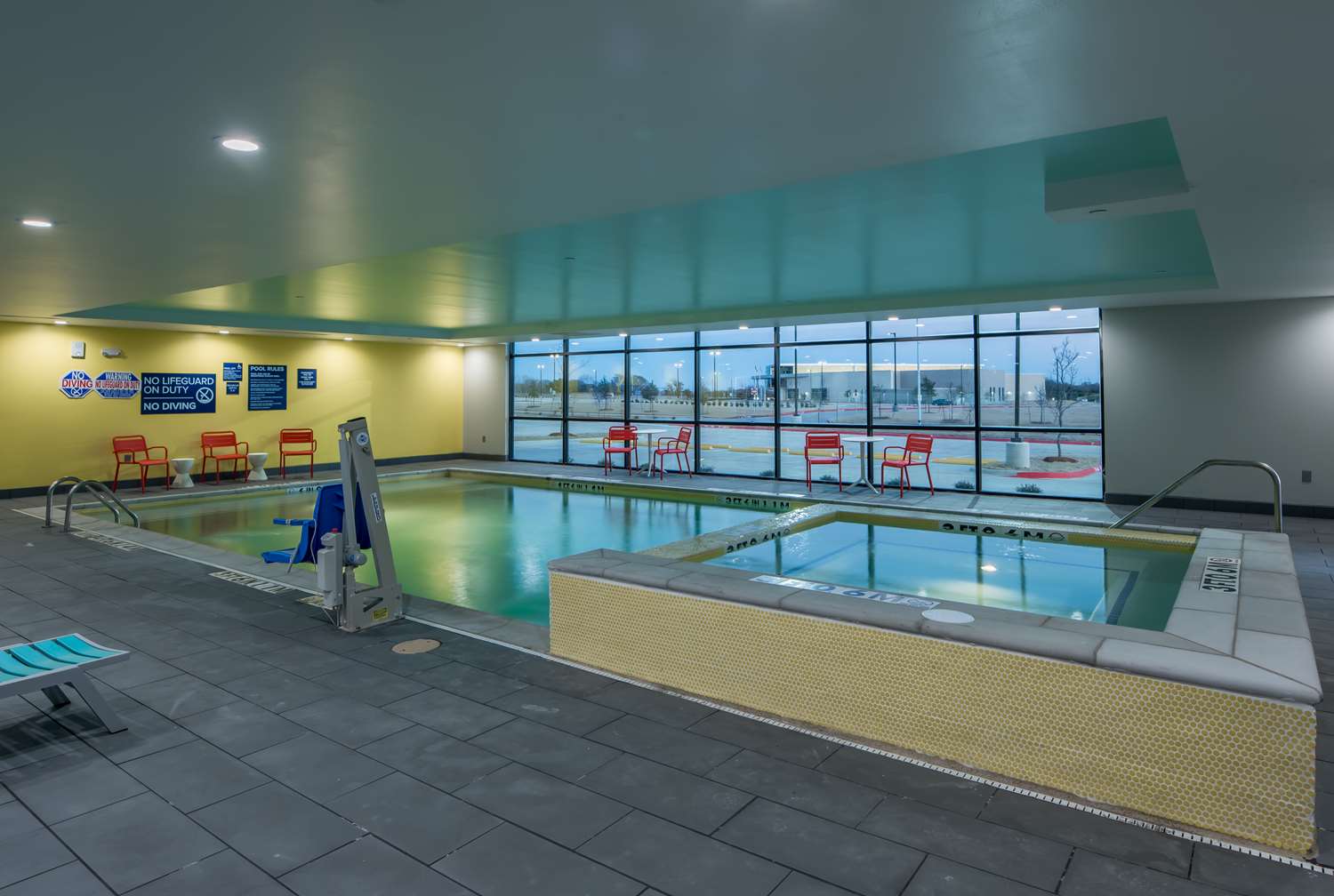 swimming pool spa