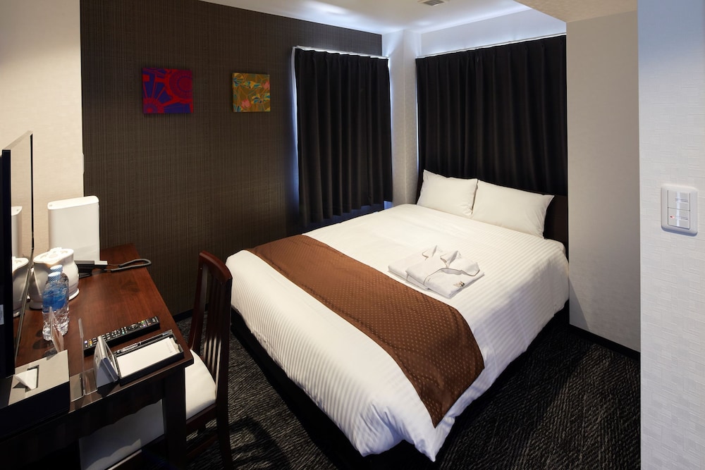 Hotel Briller 10/24