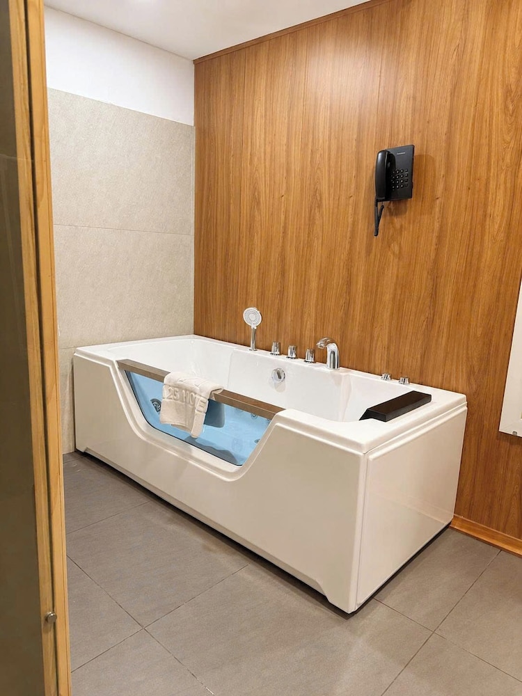 A25 Hotel - 16 Mieu Dam 6/43
