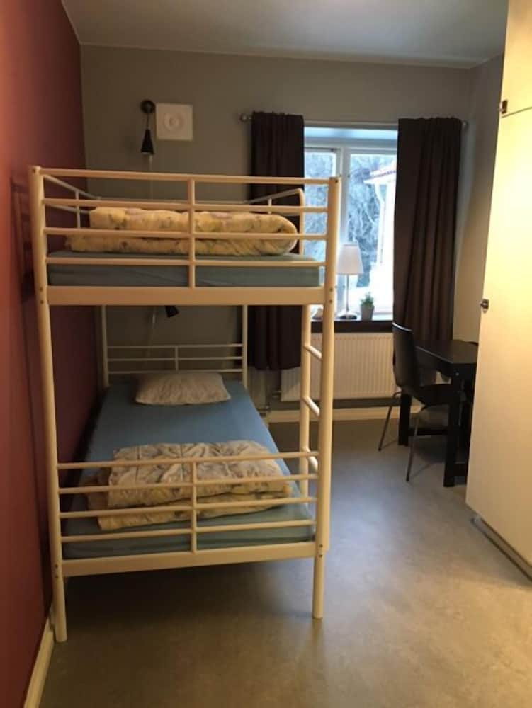 Partille Vandrarhem Bed & Breakfast 4/25