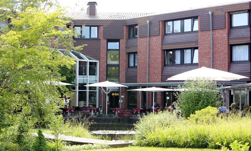 Gustav-Stresemann-Institut 5/70