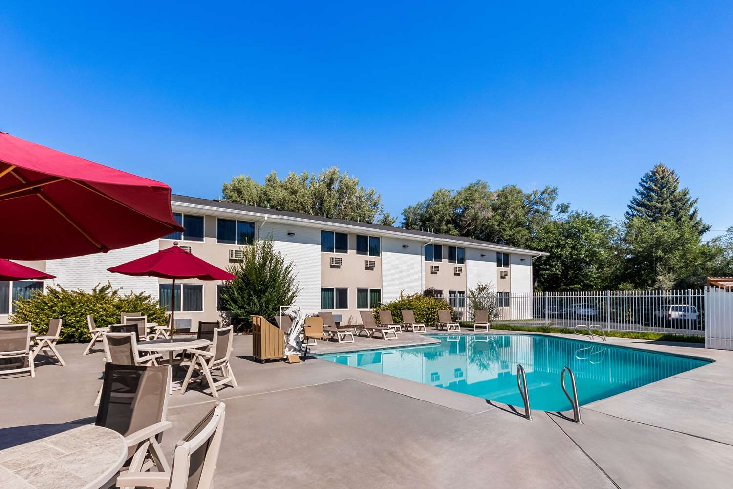Econo Lodge Idaho Falls, ID 6/48