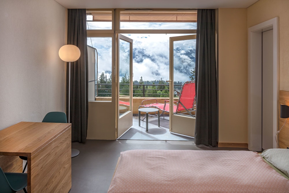 Youth Hostel Crans Montana 18/53