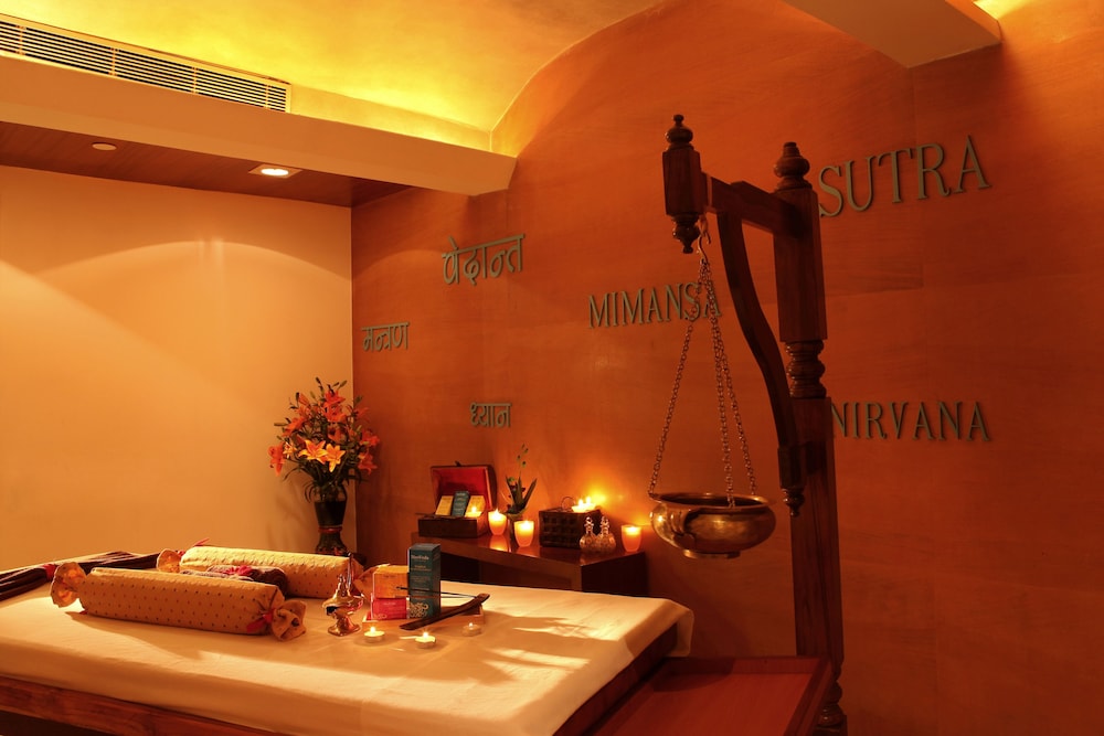 The Metropolitan Hotel Spa 30/50