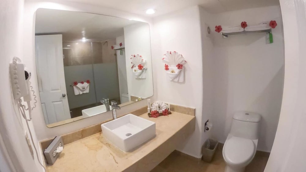 Tesoro Ixtapa 54/54
